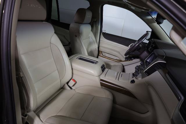 Used 2020 GMC Yukon Denali w/ Denali Premium Package AWD/4WD image 10
