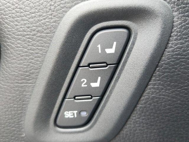 Used 2023 Honda Pilot TrailSport image 33