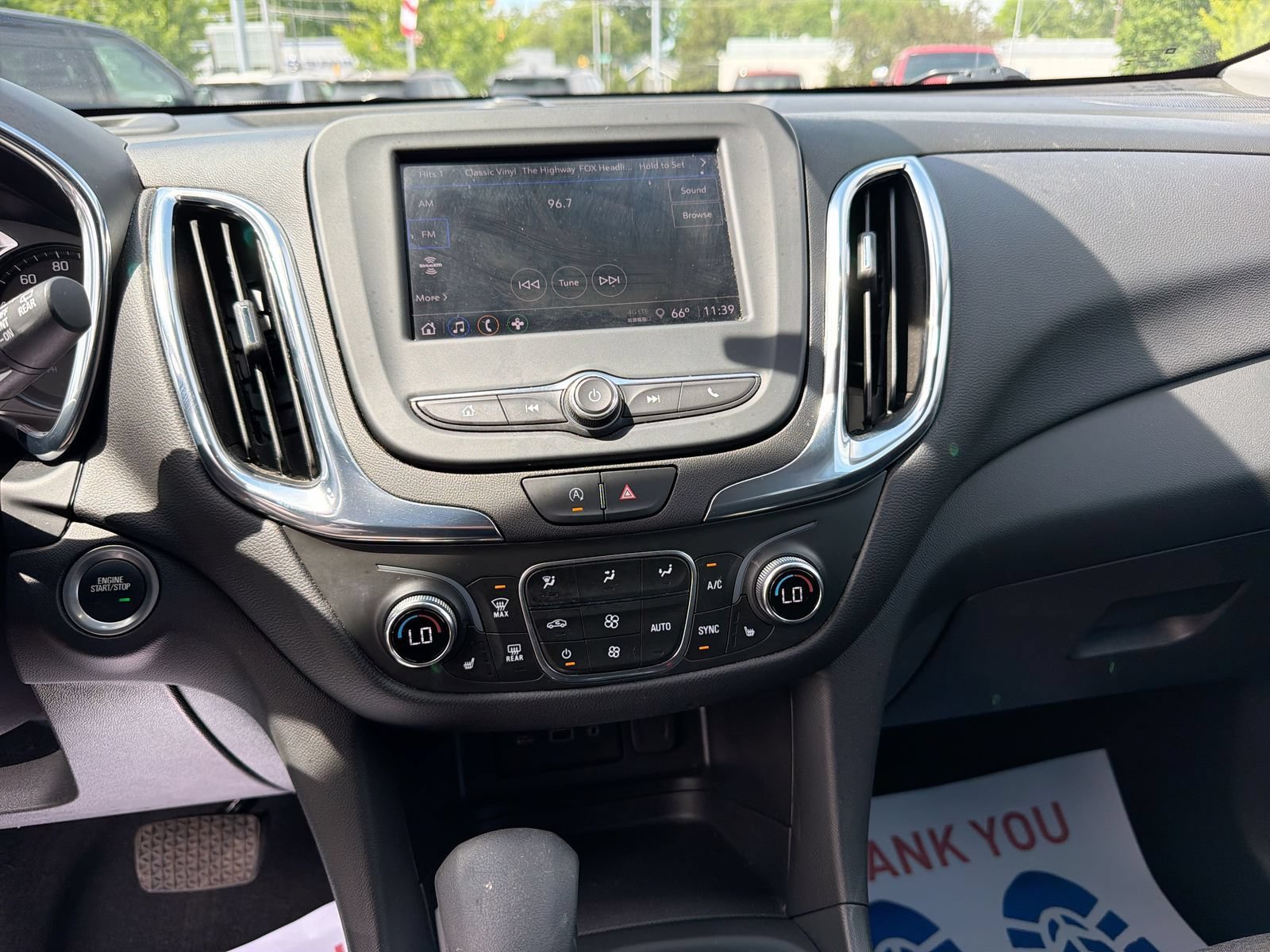 Used 2023 Chevrolet Equinox LT FWD image 32