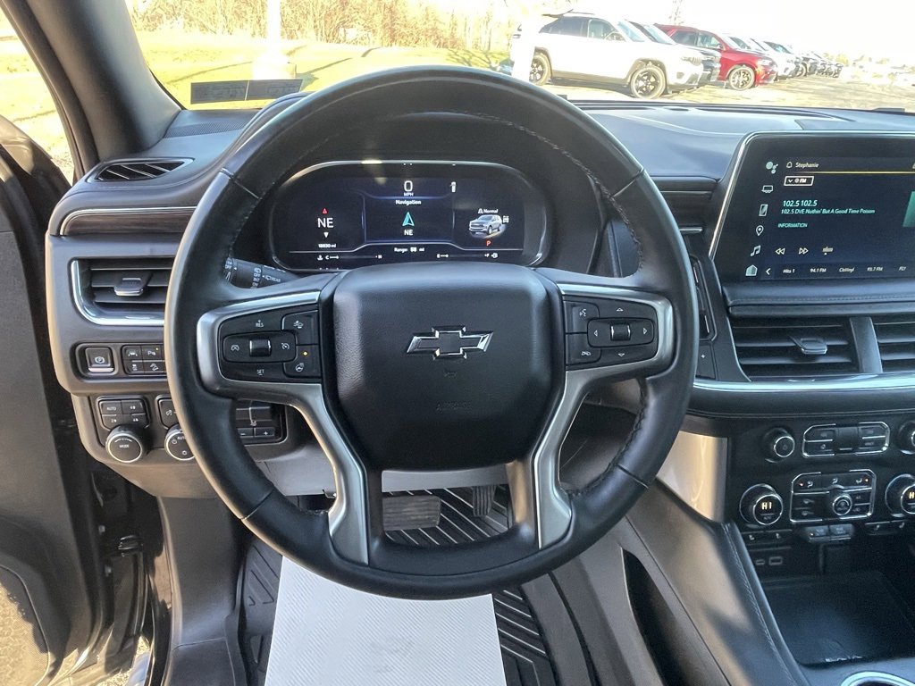 Used 2024 Chevrolet Suburban Z71 w/ Luxury Package image 40