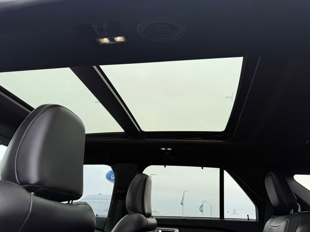 Certified 2020 Ford Explorer ST w/ Premium Technology Package image 13