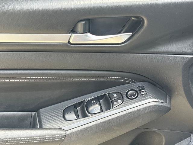 Used 2019 Nissan Altima 2.5 SL FWD image 17
