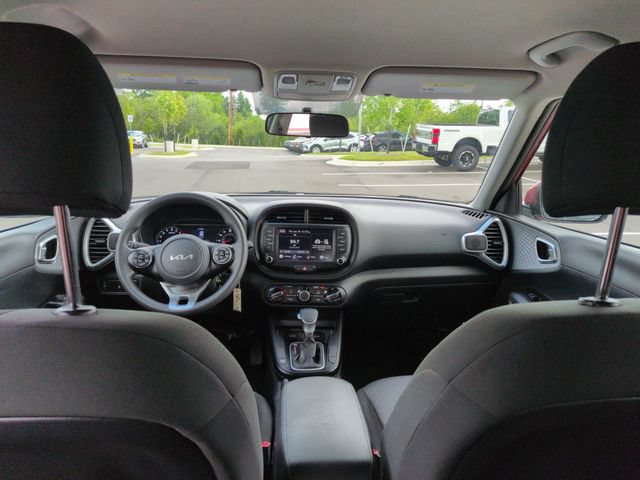 Used 2022 Kia Soul LX FWD image 23