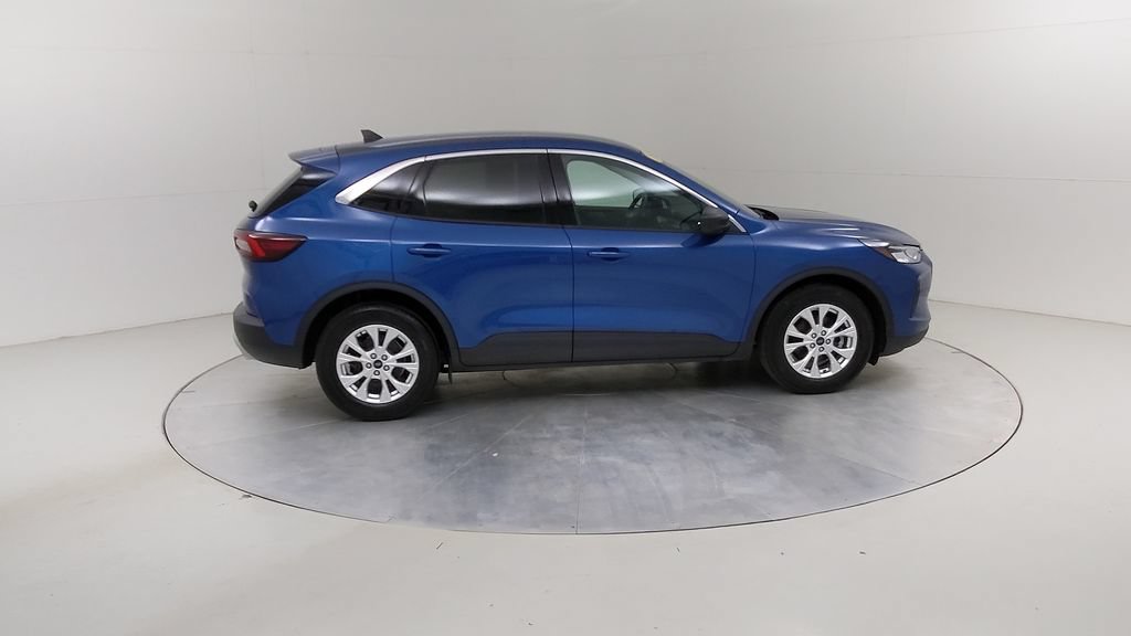 Certified 2023 Ford Escape Active FWD image 12