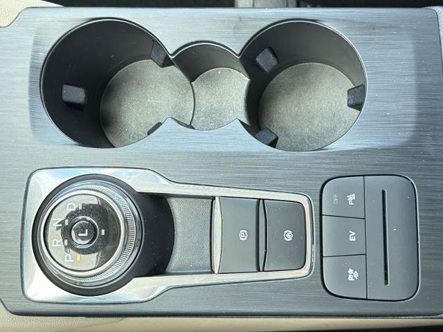 Certified 2022 Ford Escape Titanium FWD image 32