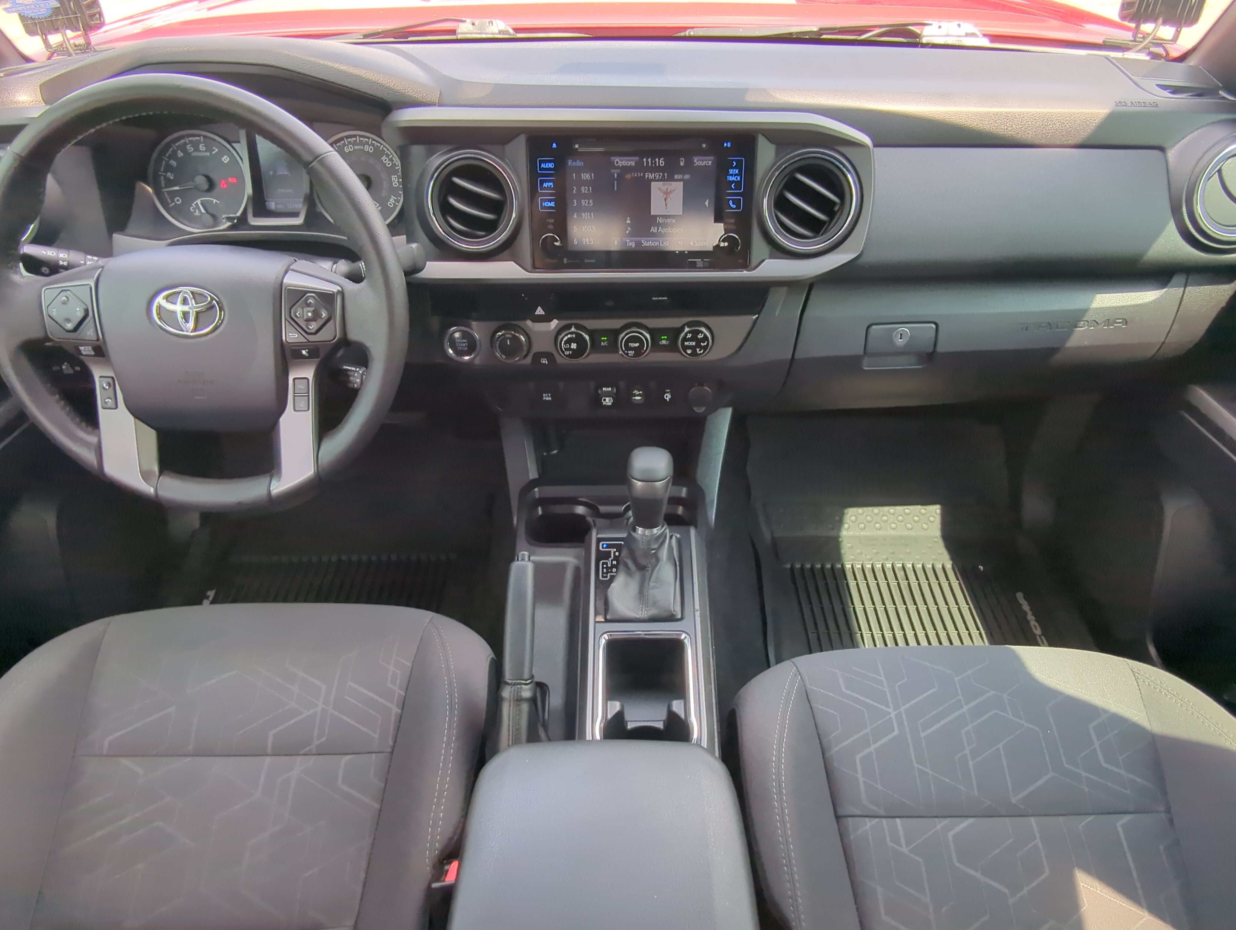 Used 2018 Toyota Tacoma TRD Off-Road AWD/4WD image 13
