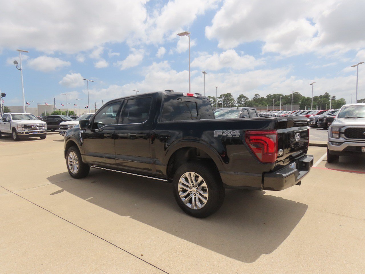 Certified 2024 Ford F150 King Ranch w/ FX4 Off-Road Package AWD/4WD image 16