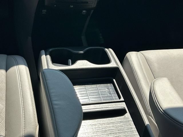 Used 2019 Honda Odyssey Elite image 17