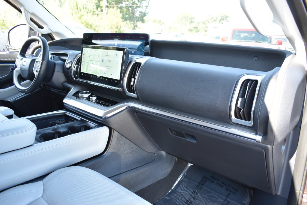 Certified 2025 Ford Expedition Max Platinum AWD/4WD image 34