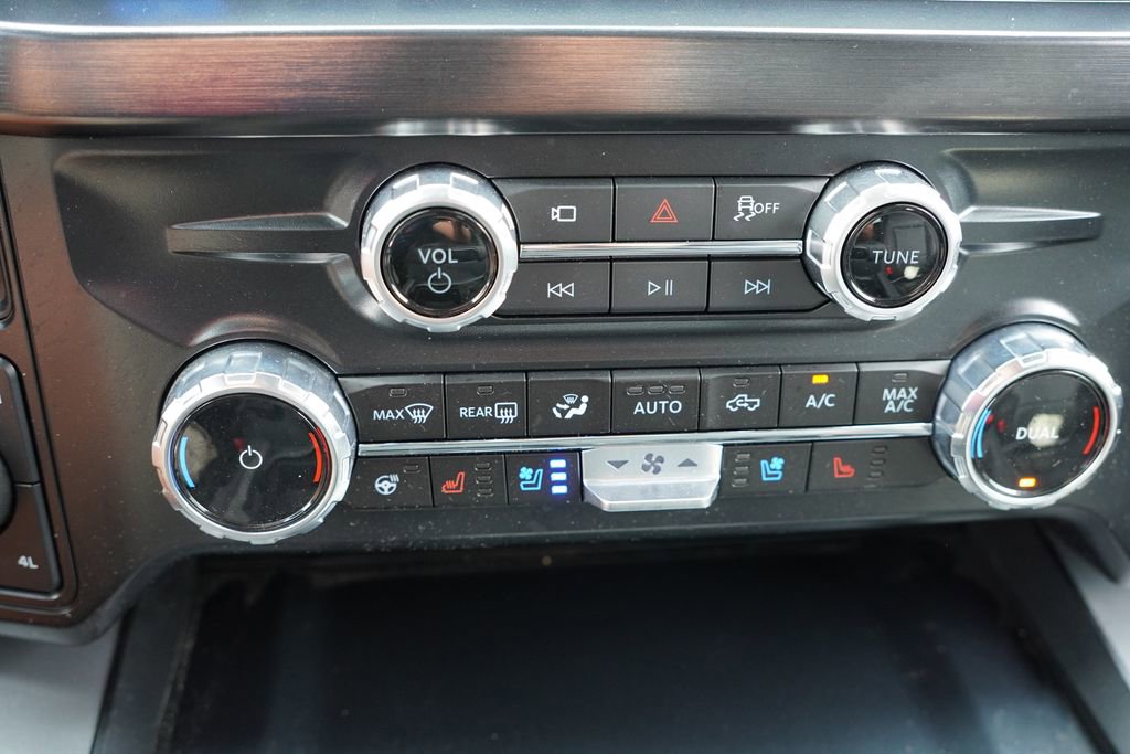 Certified 2026 Ford F350 Lariat w/ Tremor Off-Road Package AWD/4WD image 32