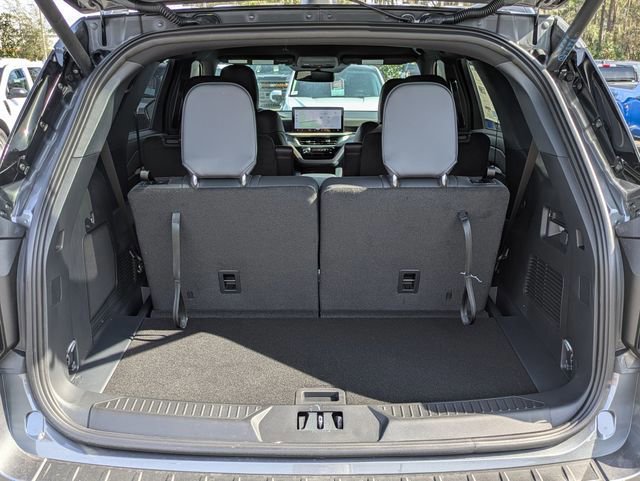 Certified 2026 Ford Explorer ST-Line w/ ST-Line Street Pack image 12