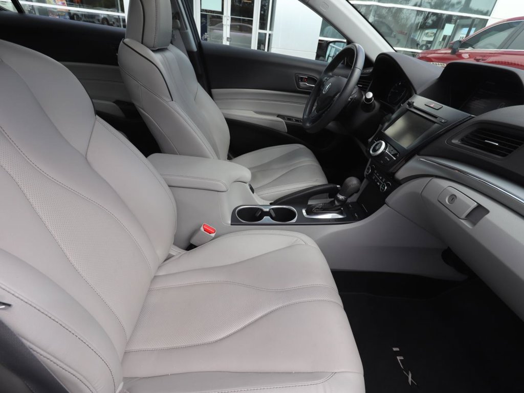 Used 2020 Acura ILX w/ Premium Package FWD image 14