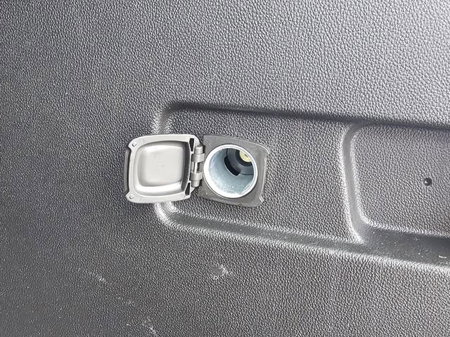 Used 2023 GMC Acadia AT4 w/ Technology Package image 32