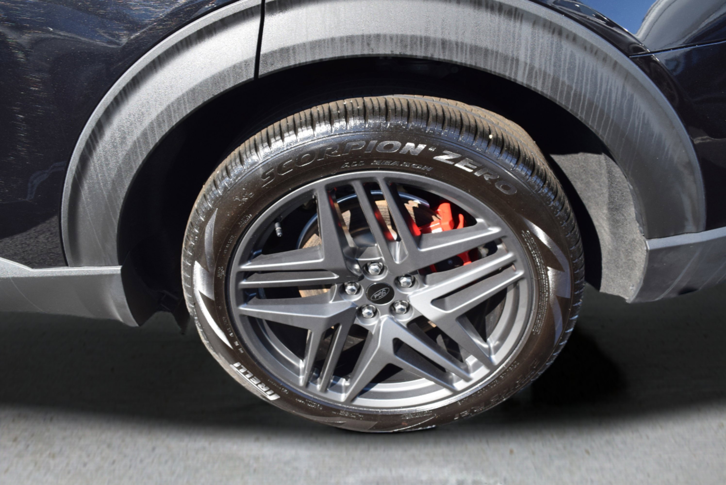 Certified 2025 Ford Explorer ST image 7