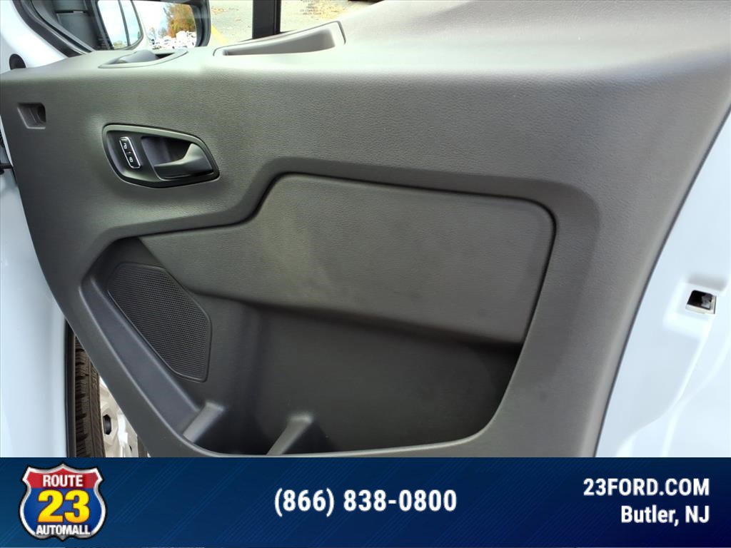 Certified 2025 Ford Transit 350 XLT image 8