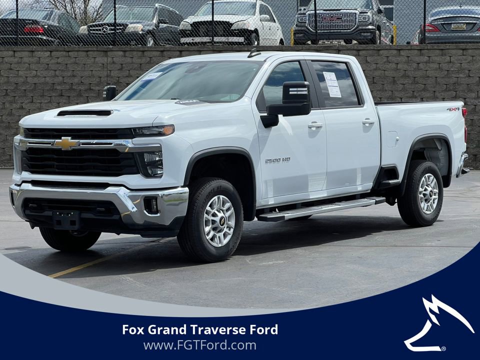 Used 2025 Chevrolet Silverado 2500 LT w/ Convenience Package AWD/4WD image 1