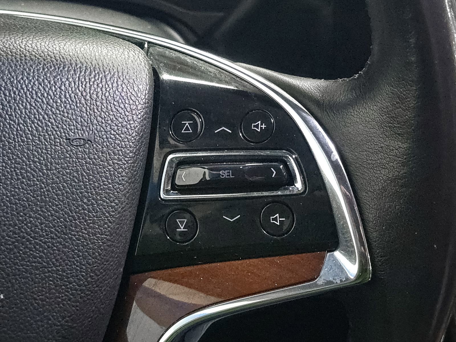 Used 2020 Cadillac Escalade 4WD image 35