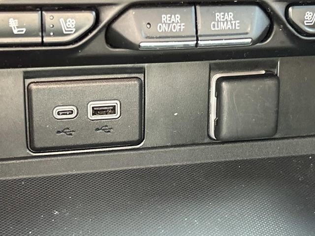 Used 2024 Chevrolet Tahoe High Country image 45