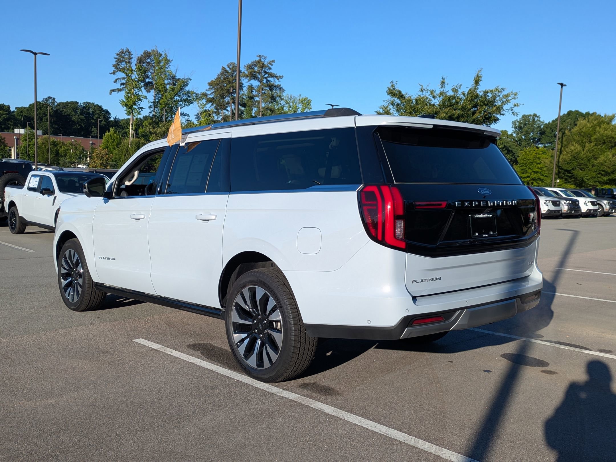 Certified 2025 Ford Expedition Max Platinum w/ Driver's Package AWD/4WD image 6