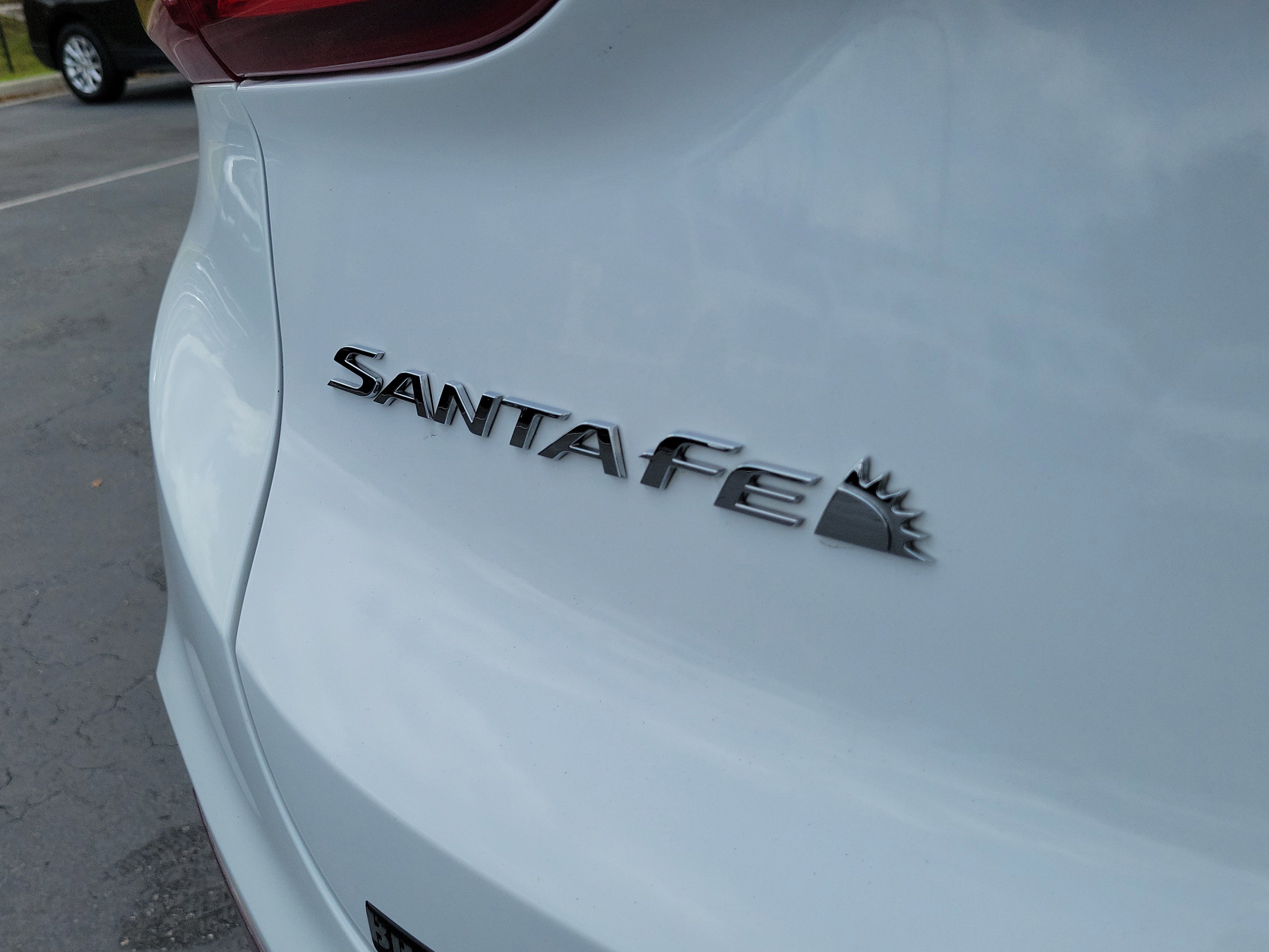 Used 2020 Hyundai Santa Fe SE FWD image 9