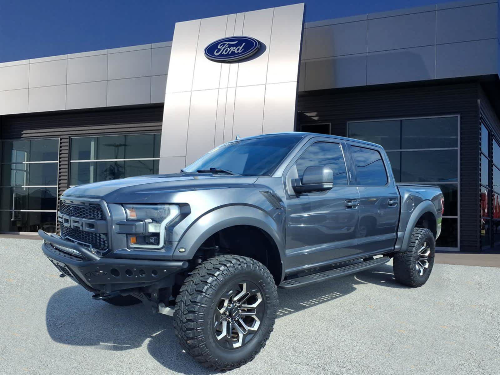Certified 2019 Ford F150 Raptor w/ Equipment Group 802A Luxury AWD/4WD image 4