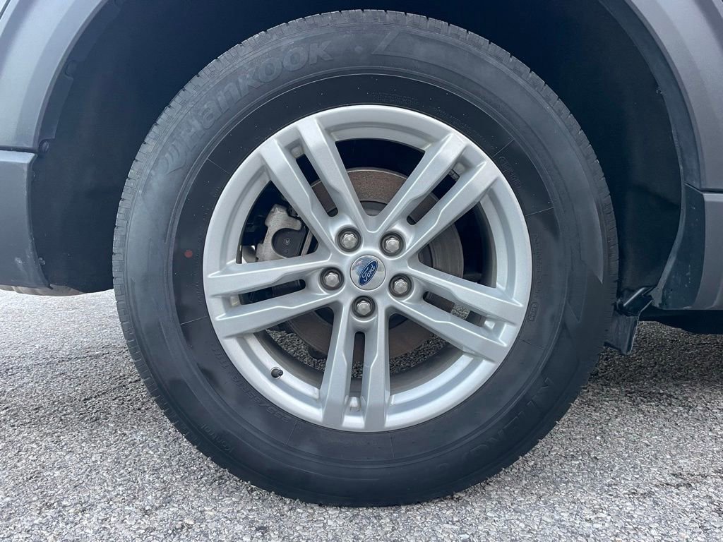 Certified 2024 Ford Explorer XLT w/ Equipment Group 202A image 24