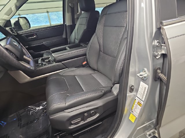 Used 2024 Toyota Tundra Limited AWD/4WD image 15