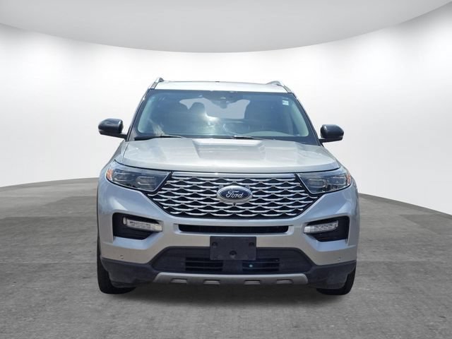 Certified 2020 Ford Explorer Platinum w/ Premium Technology Package AWD/4WD image 2