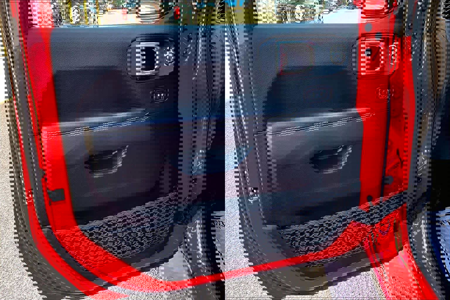 Used 2020 Jeep Gladiator Overland image 26