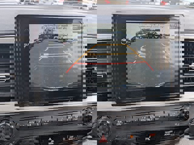 Used 2025 Hyundai Venue Limited image 22