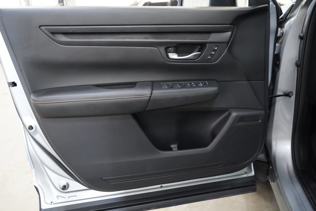 Used 2025 Honda CR-V Sport-L image 15
