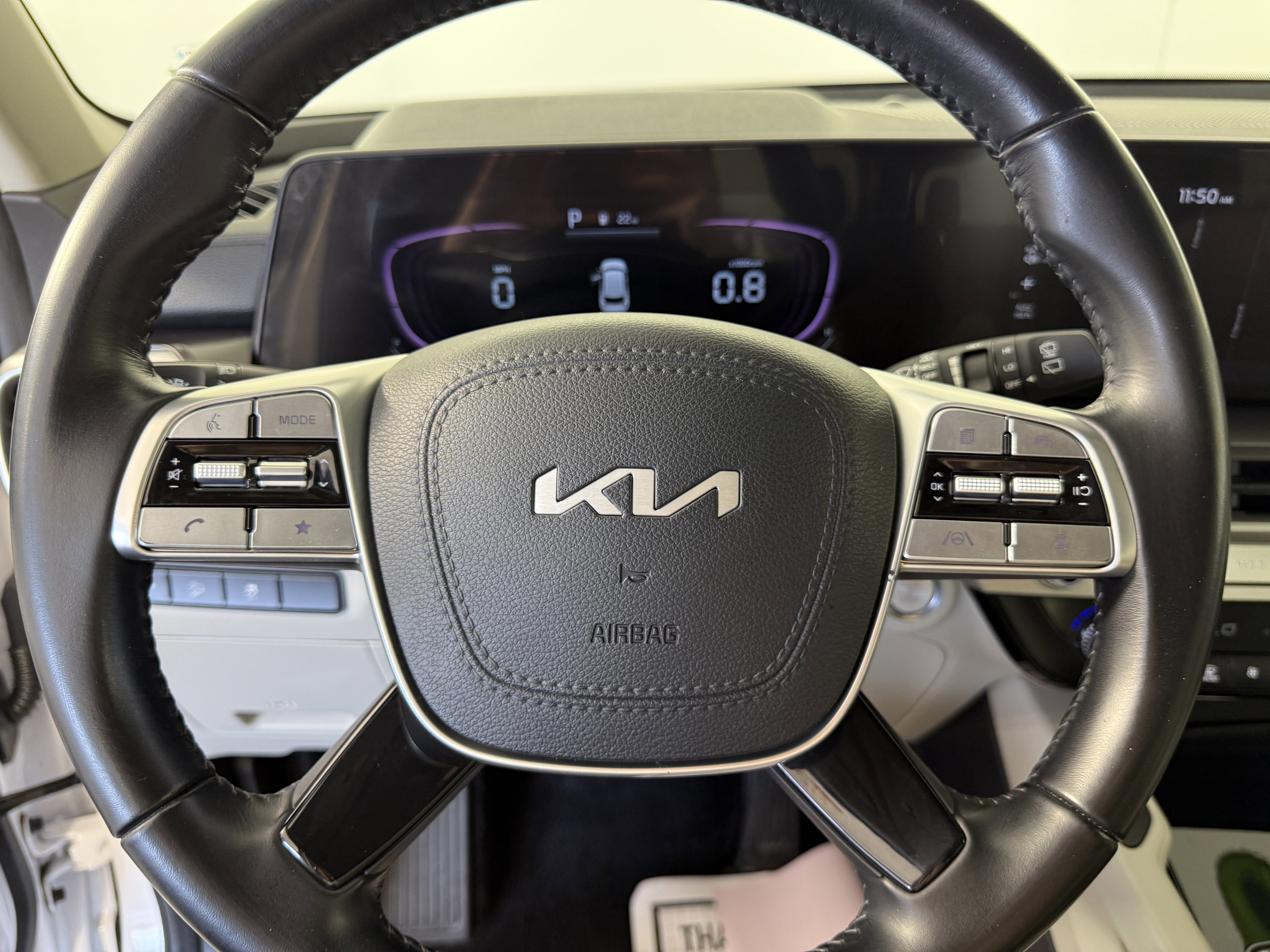 Used 2023 Kia Telluride S image 26