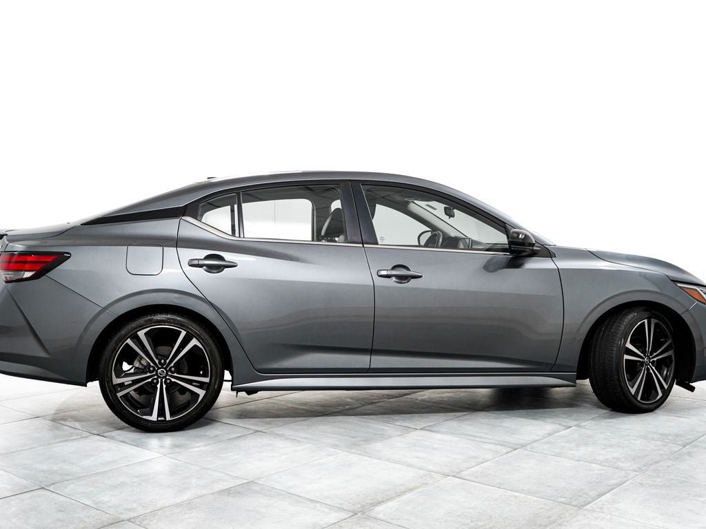 Used 2023 Nissan Sentra SR w/ SR Premium Package FWD image 7