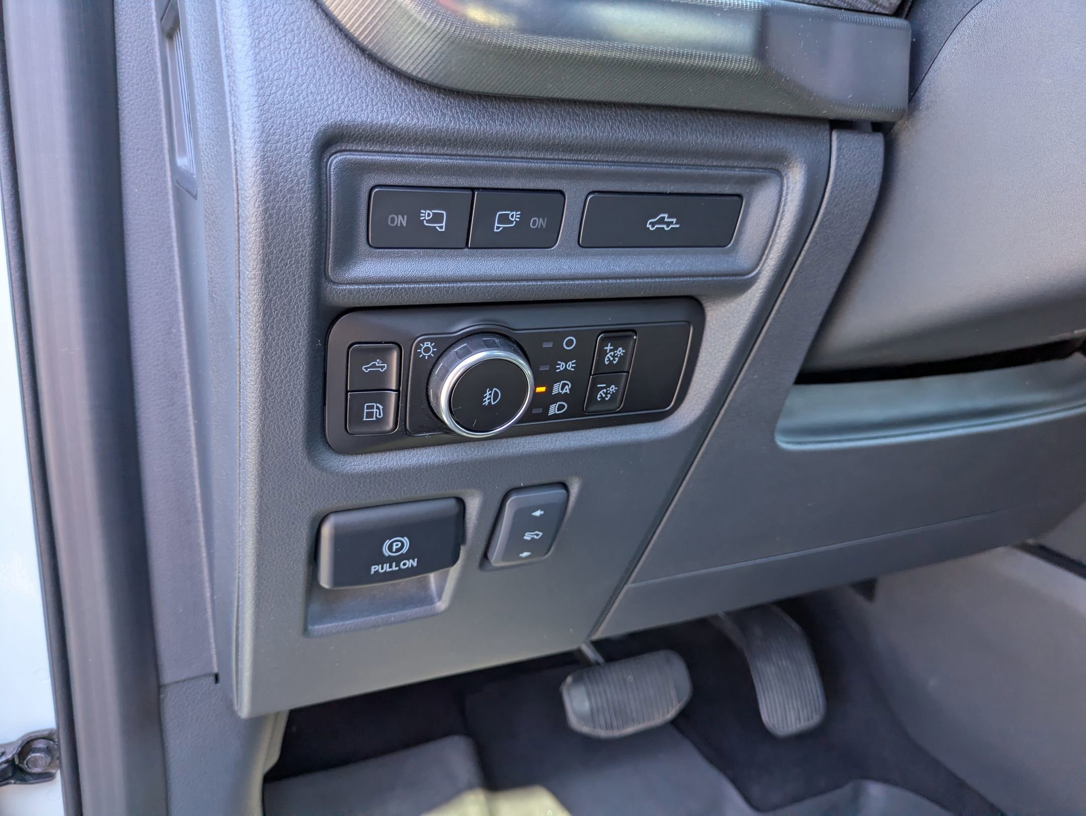 Certified 2023 Ford F150 Platinum w/ Equipment Group 701A High image 20