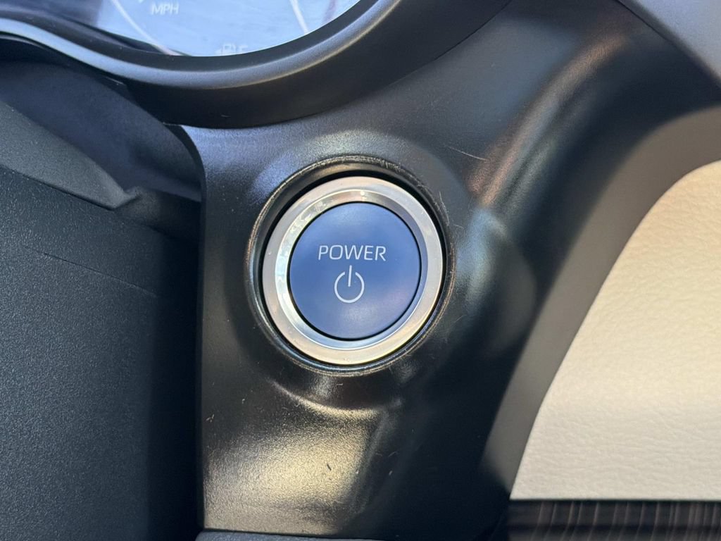 Used 2022 Toyota Sienna Limited AWD/4WD image 29