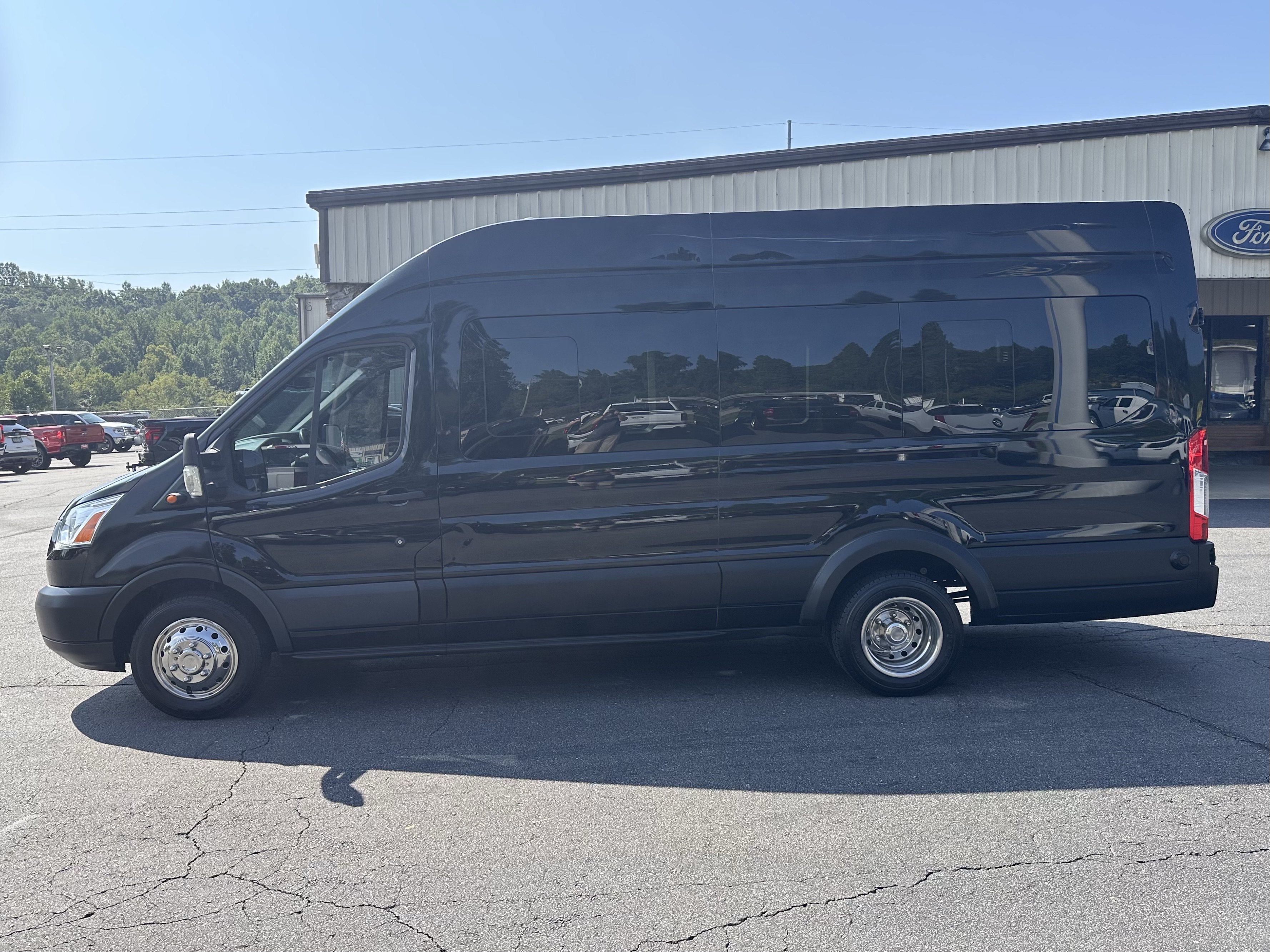 Certified 2019 Ford Transit 350 XLT RWD image 1