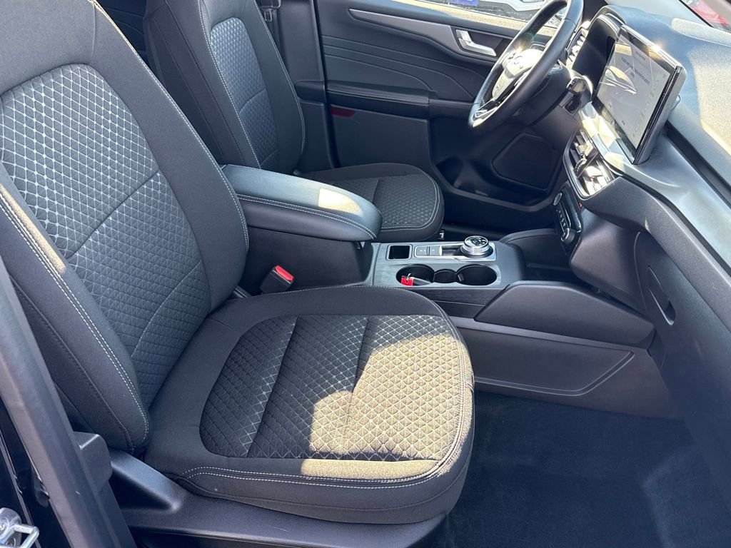 Certified 2023 Ford Escape Active w/ Tech Pack #2 image 9