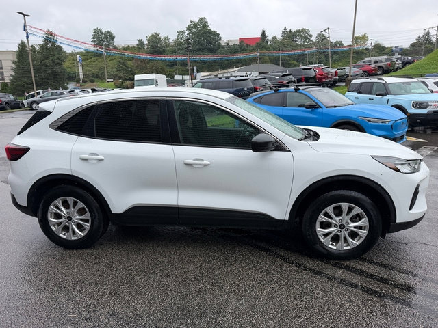 Certified 2024 Ford Escape Active AWD/4WD image 9