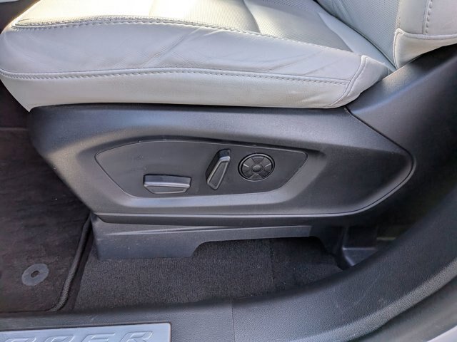 Certified 2025 Ford Explorer Platinum w/ Ultimate Package AWD/4WD image 16