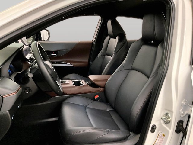 Used 2024 Toyota Venza XLE AWD/4WD image 24