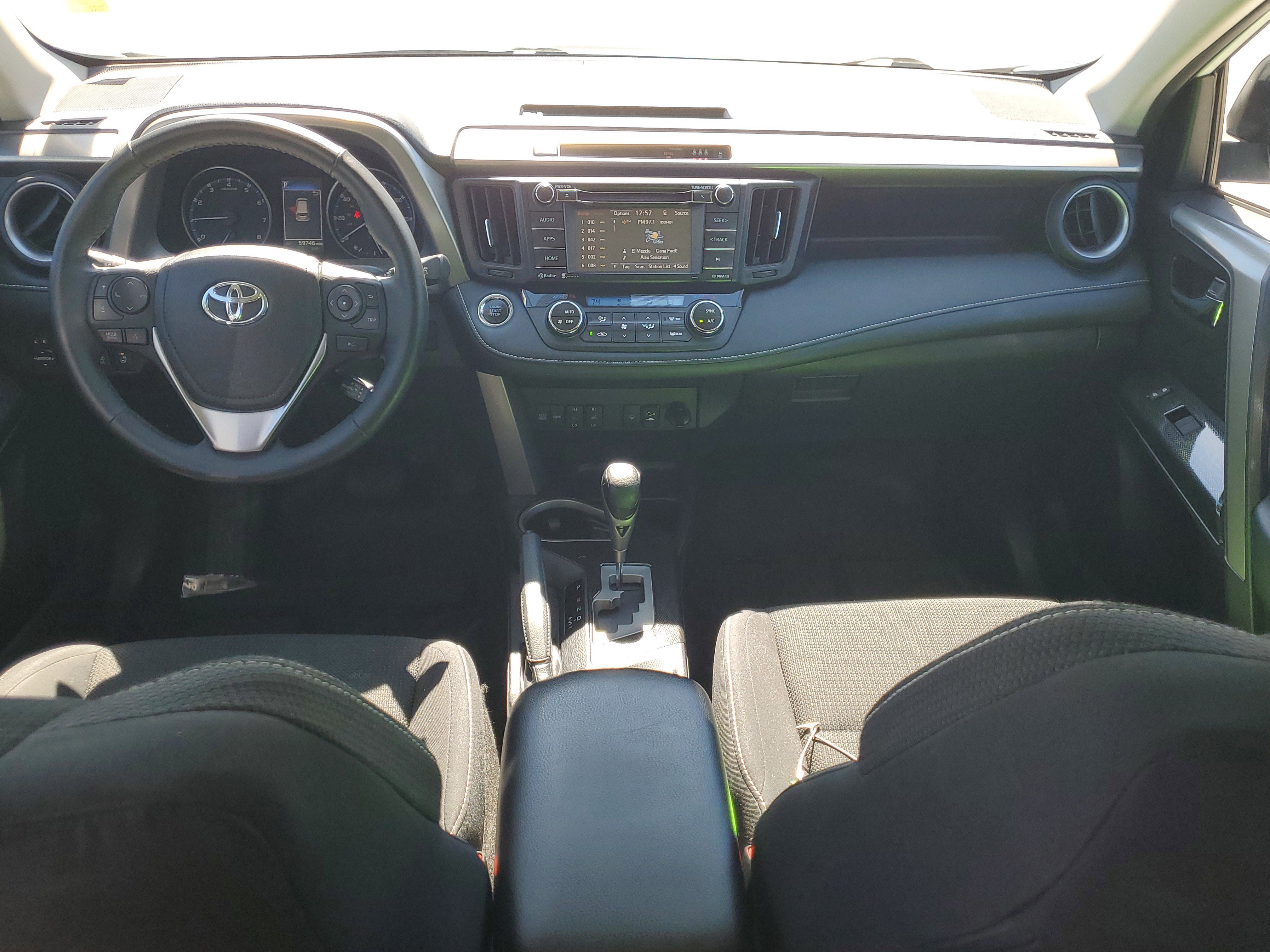 Used 2018 Toyota RAV4 Adventure image 15