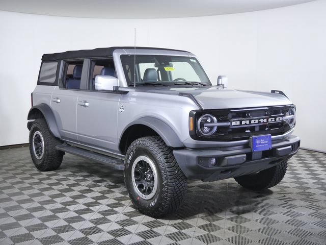 Certified 2022 Ford Bronco Outer Banks w/ Sasquatch Package AWD/4WD image 1