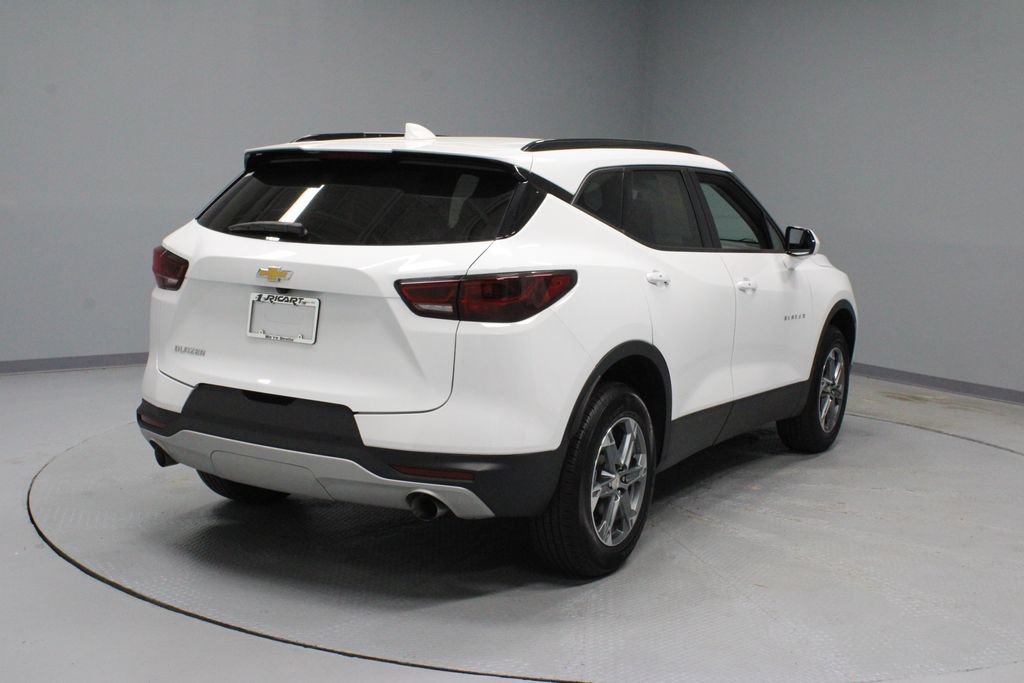 Used 2024 Chevrolet Blazer LT w/ Convenience Package FWD image 10