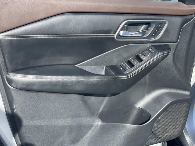Used 2021 Nissan Rogue SL w/ Premium Package AWD/4WD image 19