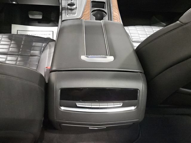 Used 2022 Cadillac Escalade Sport Platinum AWD/4WD image 16