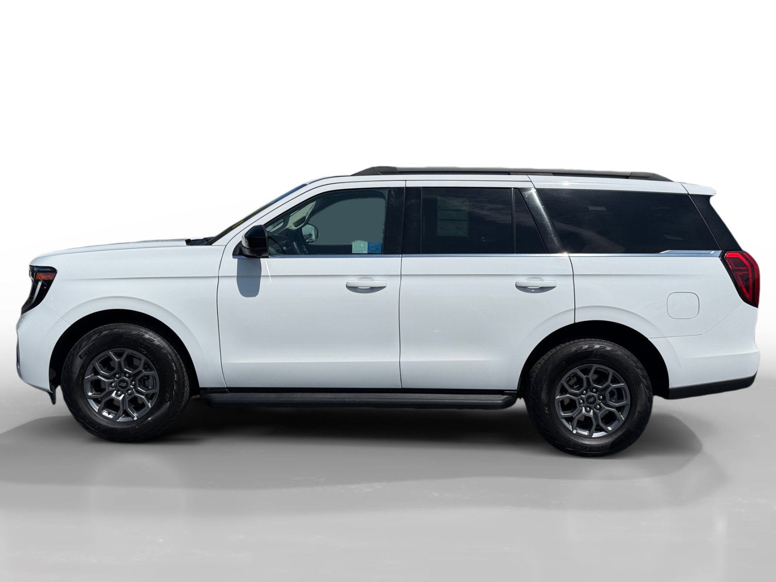 Certified 2025 Ford Expedition Active AWD/4WD image 2