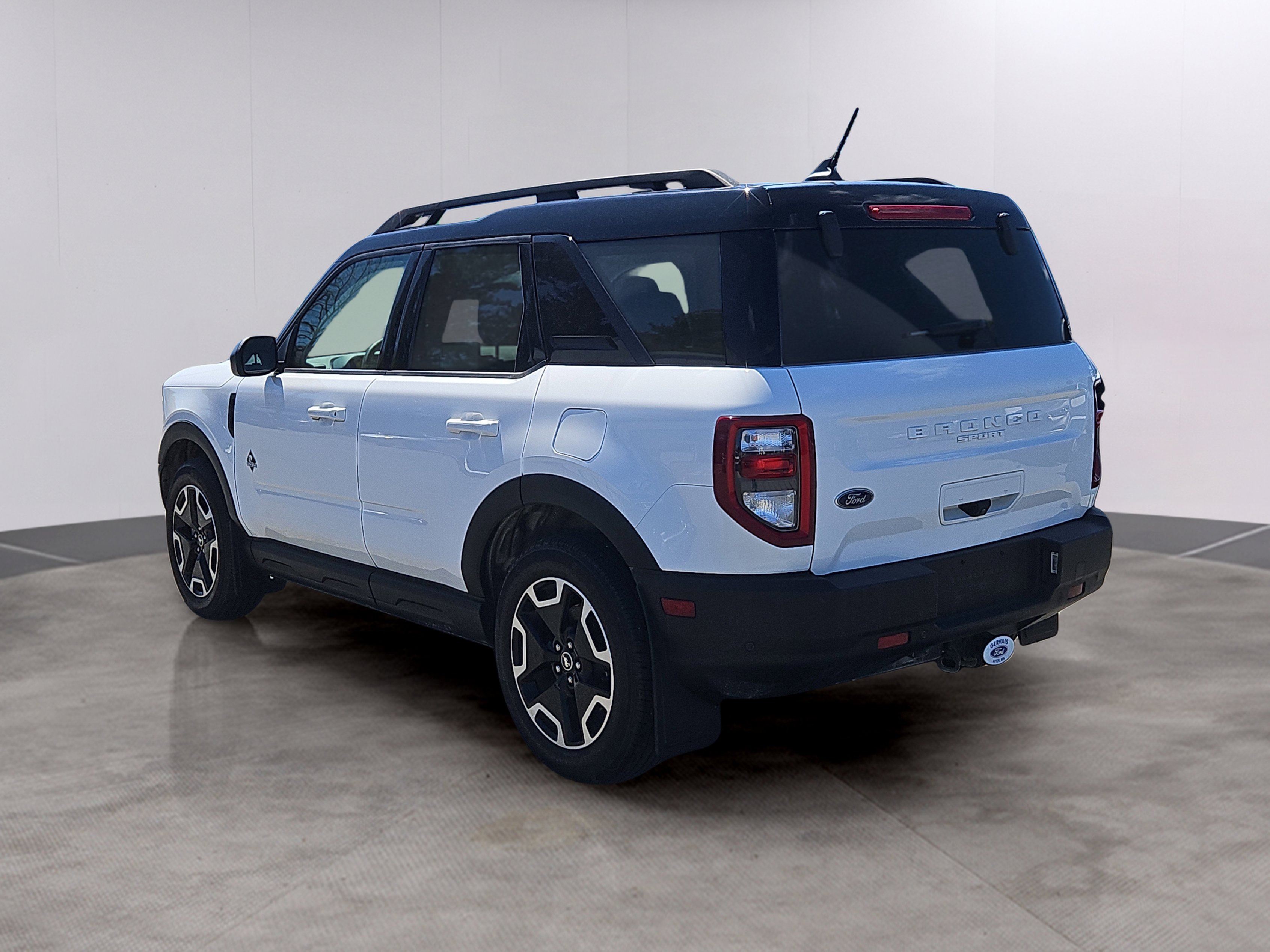 Certified 2023 Ford Bronco Sport Outer Banks w/ Tech Package AWD/4WD image 29