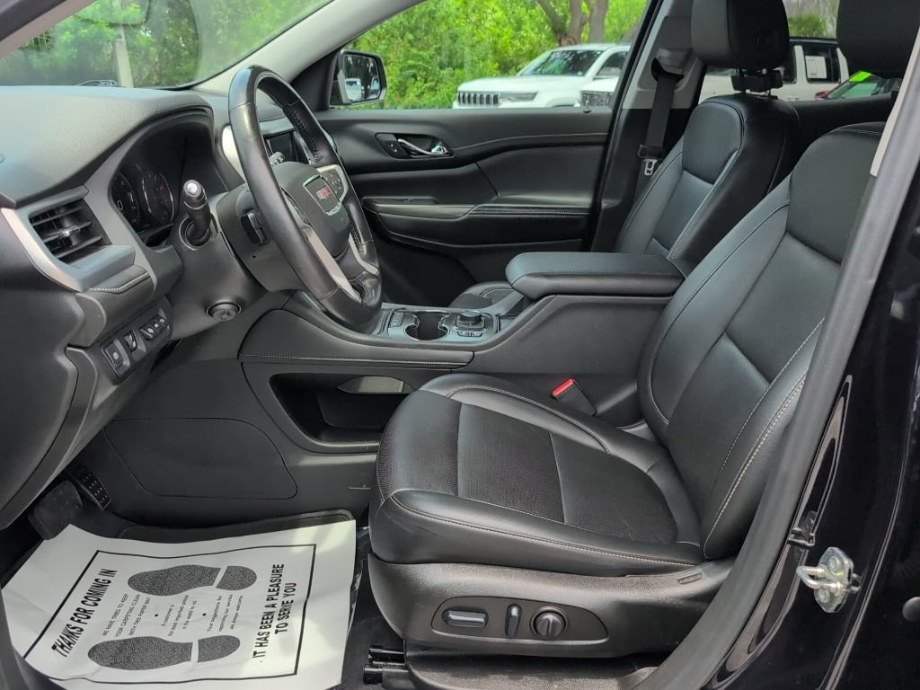 Used 2022 GMC Acadia SLT w/ Elevation Edition FWD image 8