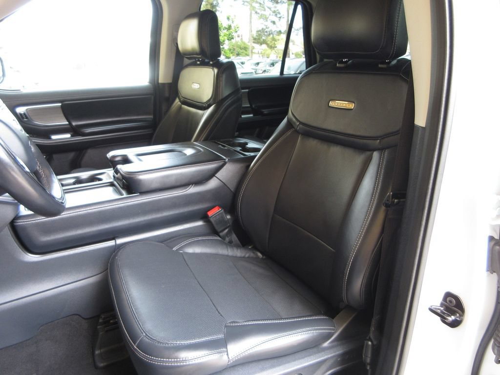 Certified 2025 Ford Expedition Platinum w/ Driver's Package AWD/4WD image 12