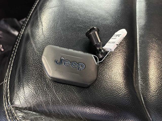 Used 2020 Jeep Gladiator Overland w/ Uconnect 4C Nav & Sound Group image 32